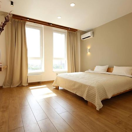 Nyvky Like Home - Nyvky Park - Apt 45 كييف المظهر الخارجي الصورة