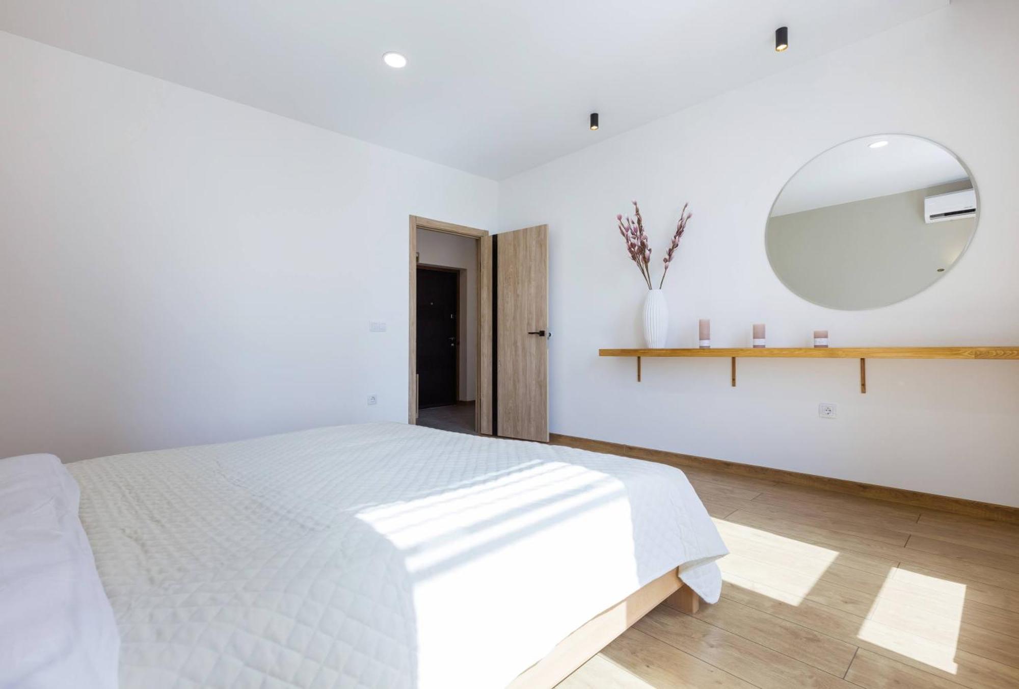 Nyvky Like Home - Nyvky Park - Apt 45 كييف المظهر الخارجي الصورة